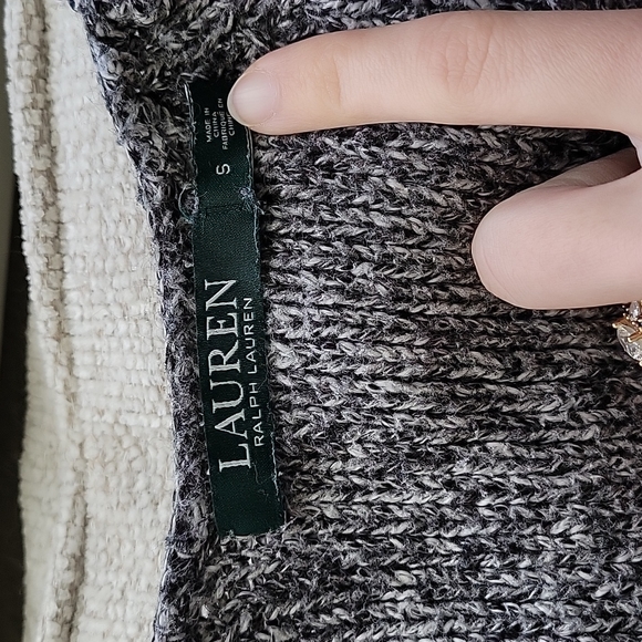 Lauren Ralph Lauren Gray Sweater - size S - Picture 2 of 7